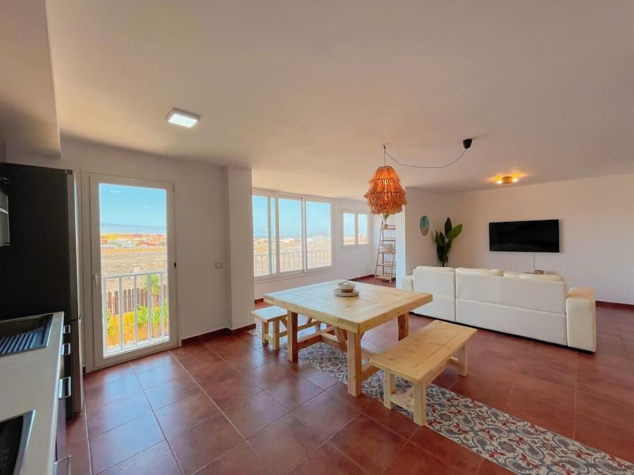 Casa Bamboo Corralejo apartamento luminoso y espacioso, piscina Exterior foto